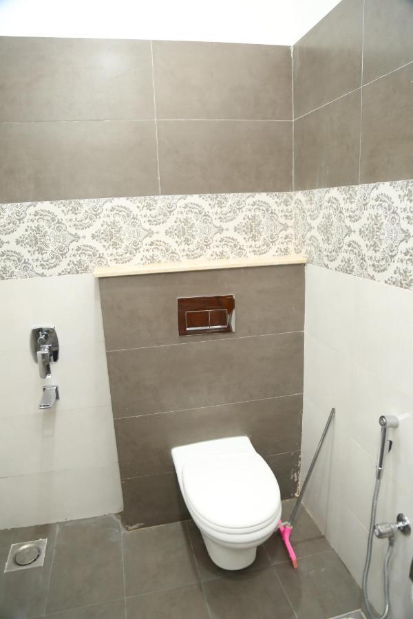 Grand Royal Bed & Breakfast Islamabad Exterior photo